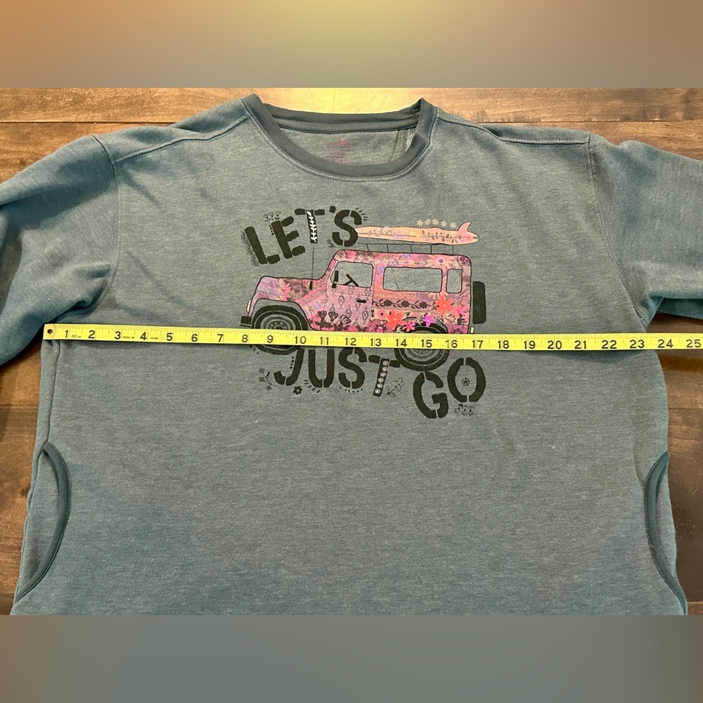 🌟 Natural Life “Let's Just Go” Graphic Sweatshirt w/pockets - Picture 4 of 7